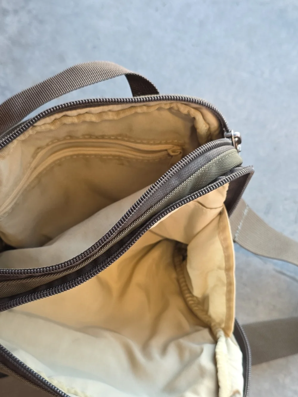 Ellington Men's Charcoal Canvas Backpack with Contrast Label